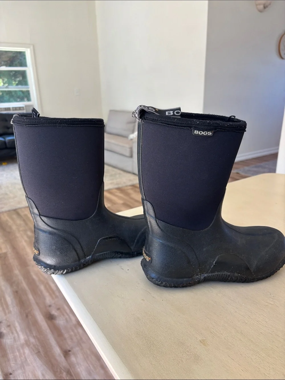 Bogs Classic Mid Waterproof Winter/Rain Boots – Women’s Size 7